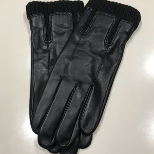 Ladies leather gloves